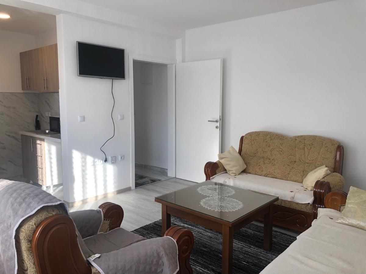 Апартаменты Flat Stan Mesa Selimovic Zivinice Экстерьер фото